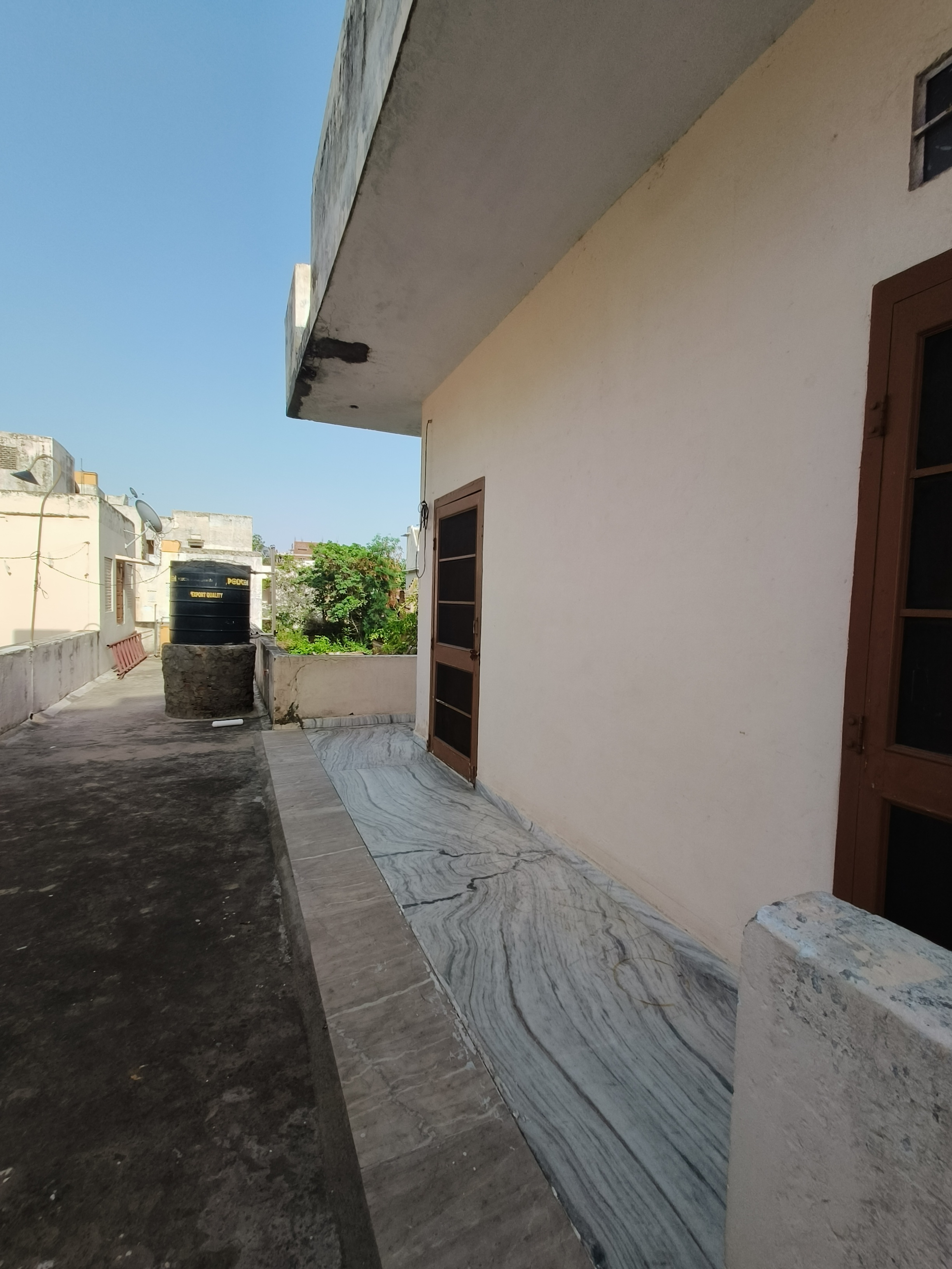 2 room set in poash locality near to heart of city-J L N Marg-Jaipur